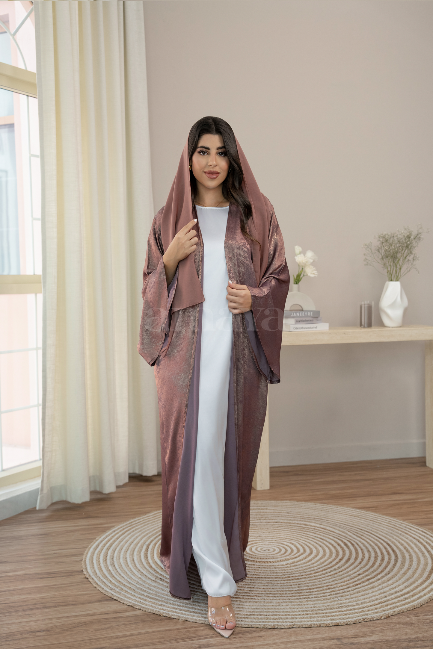 Abaya Hana