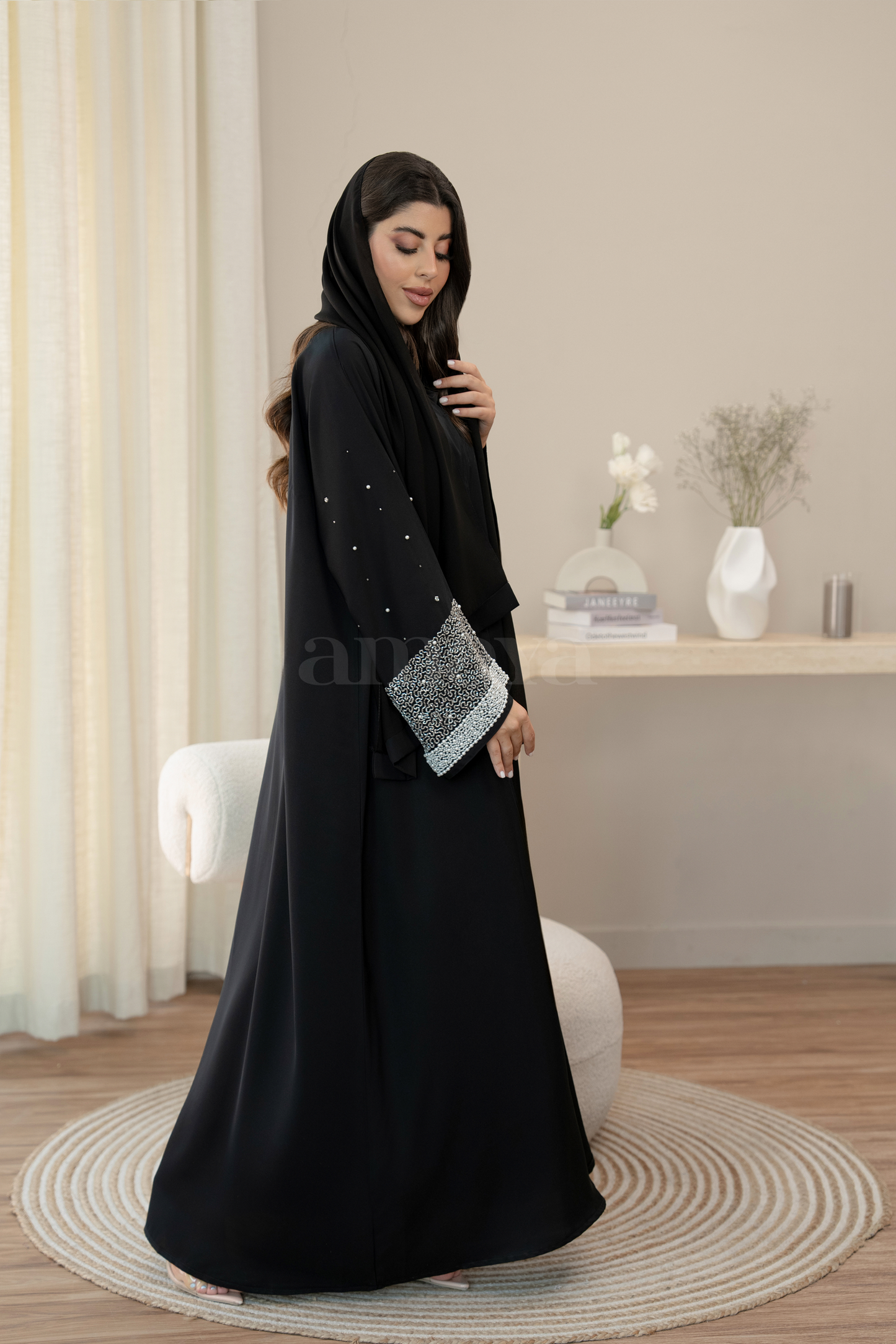 Abaya Zahra